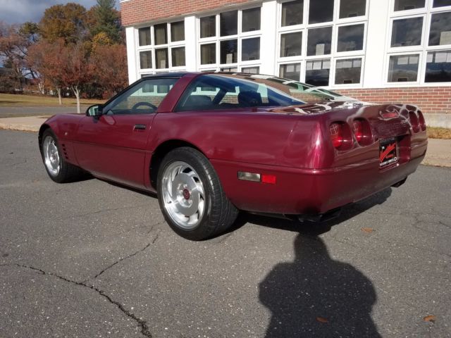 1993 Burgundy Chevrolet Corvette Coupe