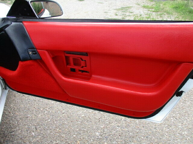 1993 White Chevrolet Corvette Convertible