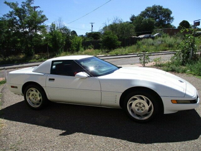 1993 White Chevrolet Corvette Convertible