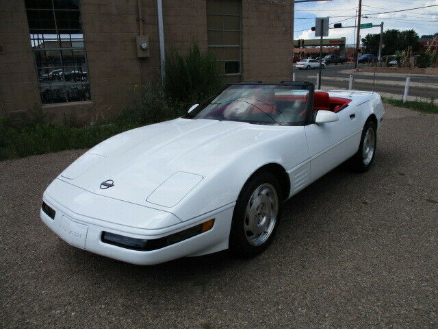 1993 White Chevrolet Corvette Convertible