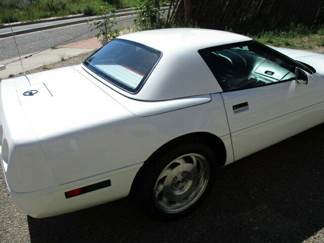 1993 White Chevrolet Corvette Convertible