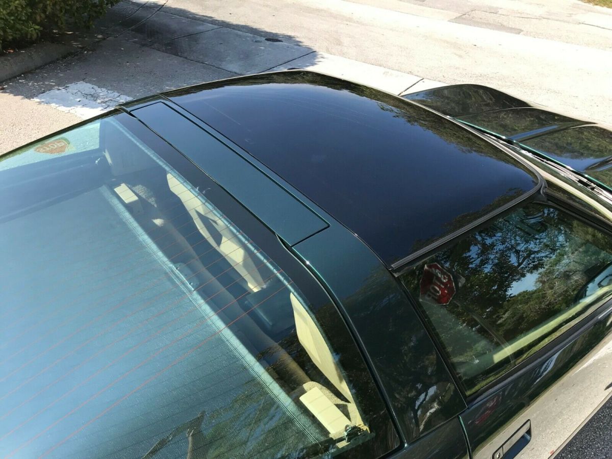 1993 Green Chevrolet Corvette Coupe