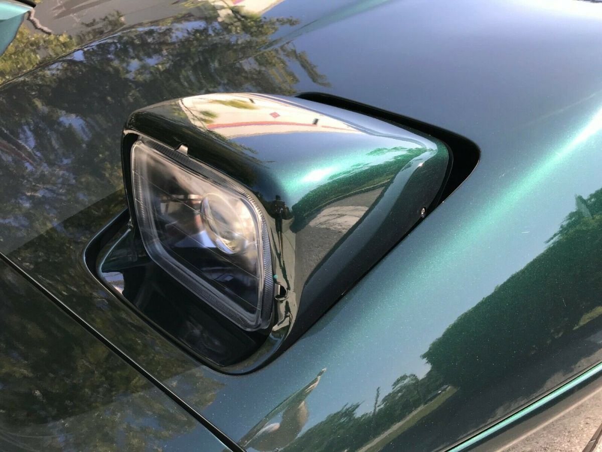 1993 Green Chevrolet Corvette Coupe