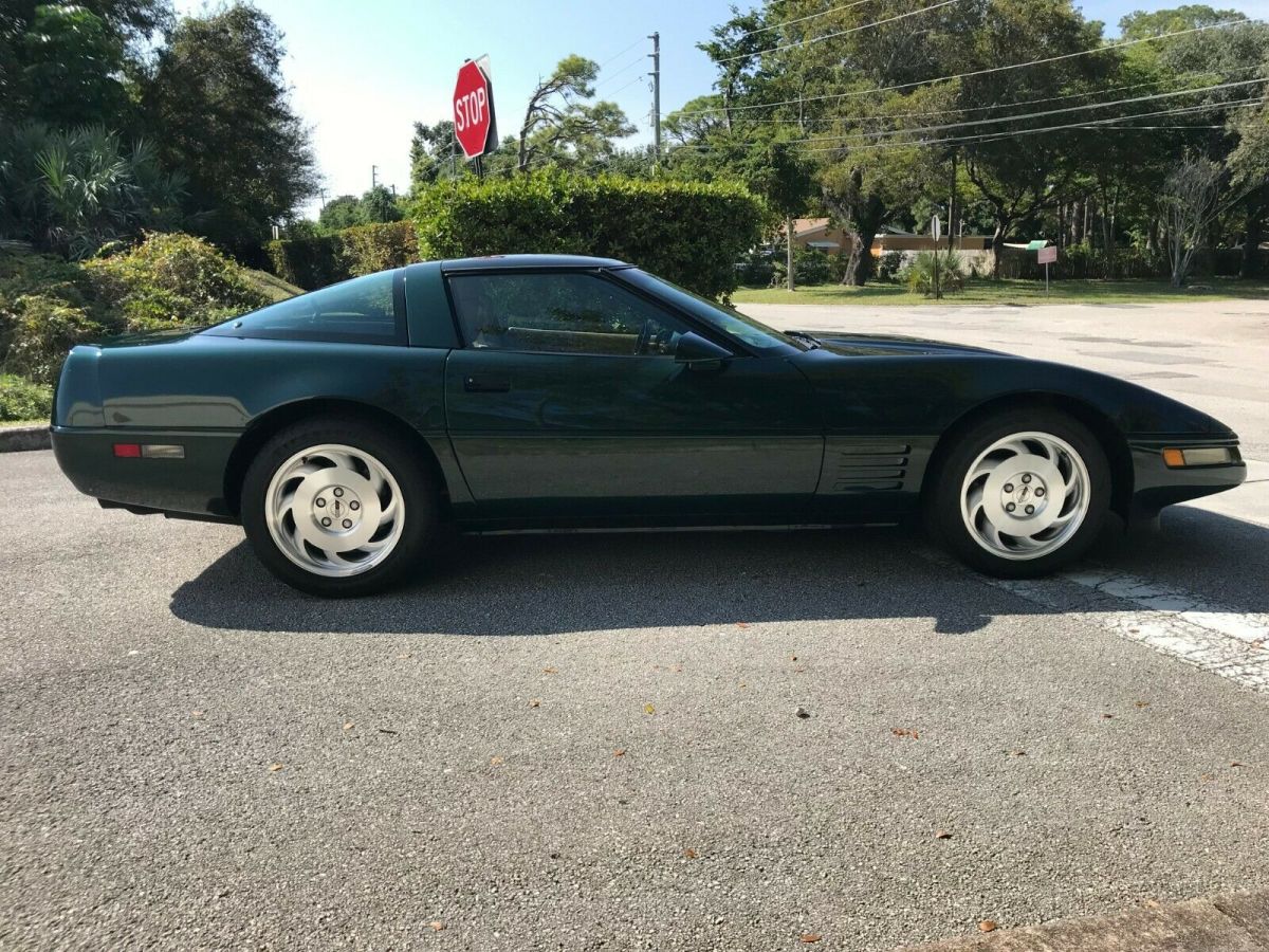 1993 Green Chevrolet Corvette Coupe