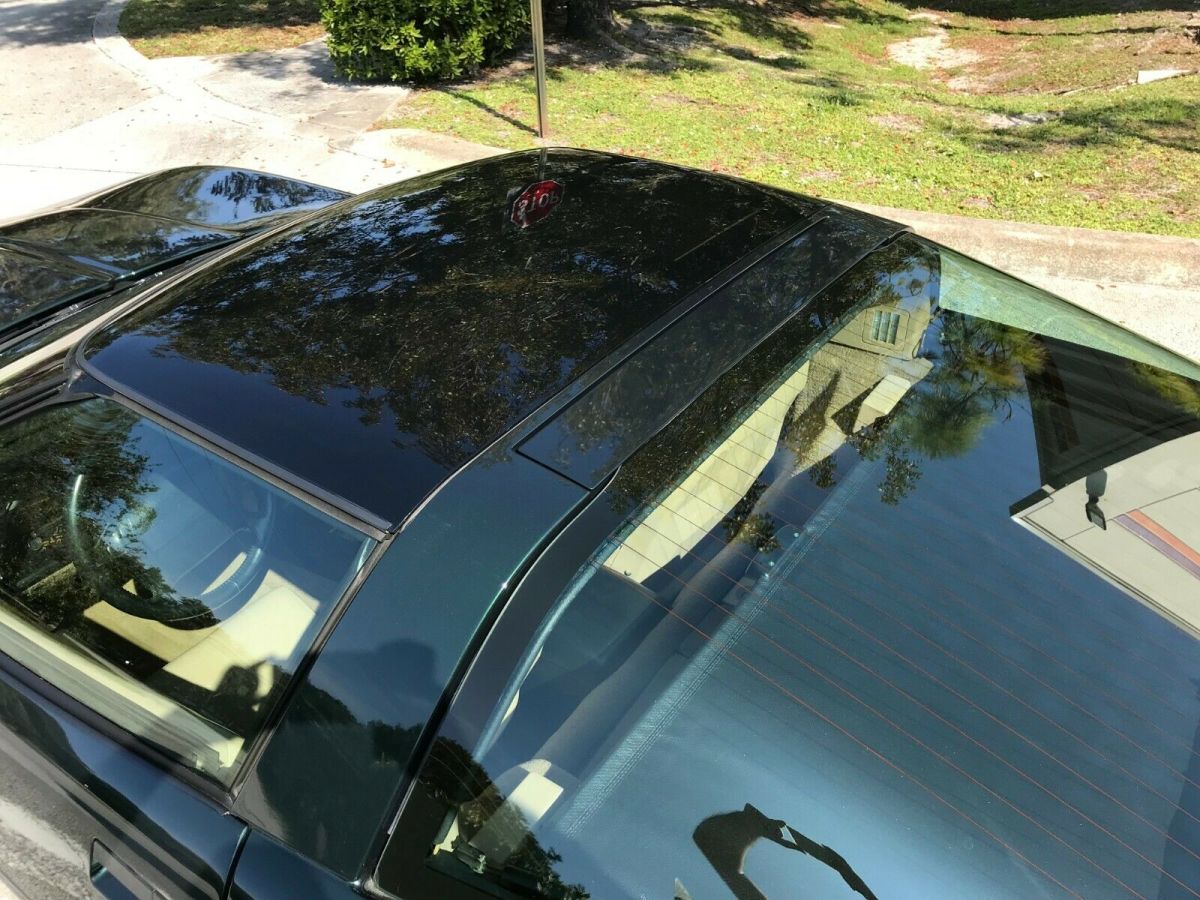 1993 Green Chevrolet Corvette Coupe