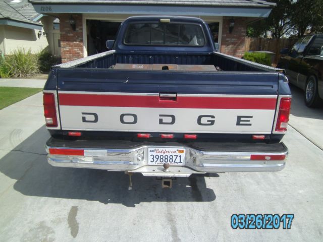 1993 Blue Dodge Ram 3500 Extended Cab Pickup