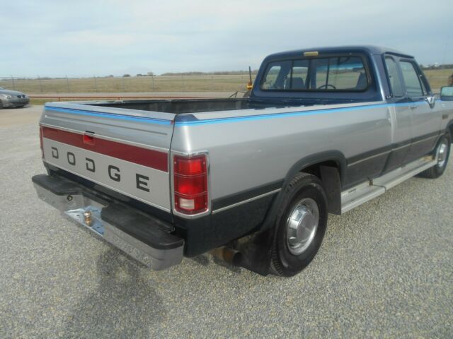 1993 Blue Dodge Ram 2500 Extended Cab Pickup