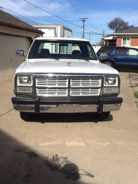 1993 White Dodge Ram 3500