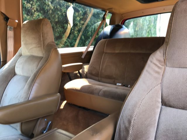 1993 Red Dodge Ramcharger SUV