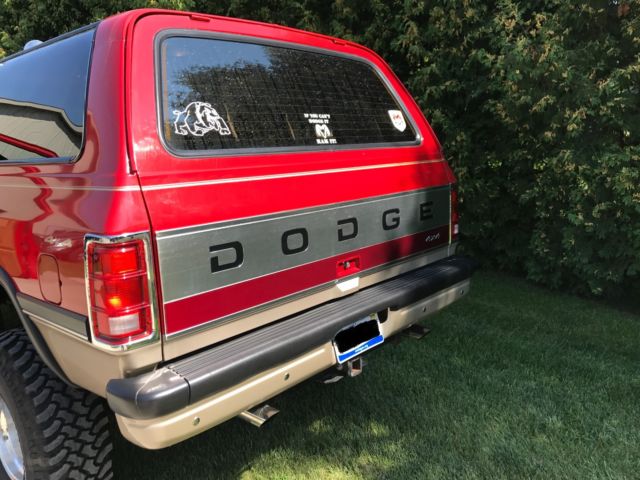 1993 Red Dodge Ramcharger SUV