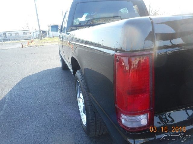 1993 Black Chevrolet S-10 Pickup Truck