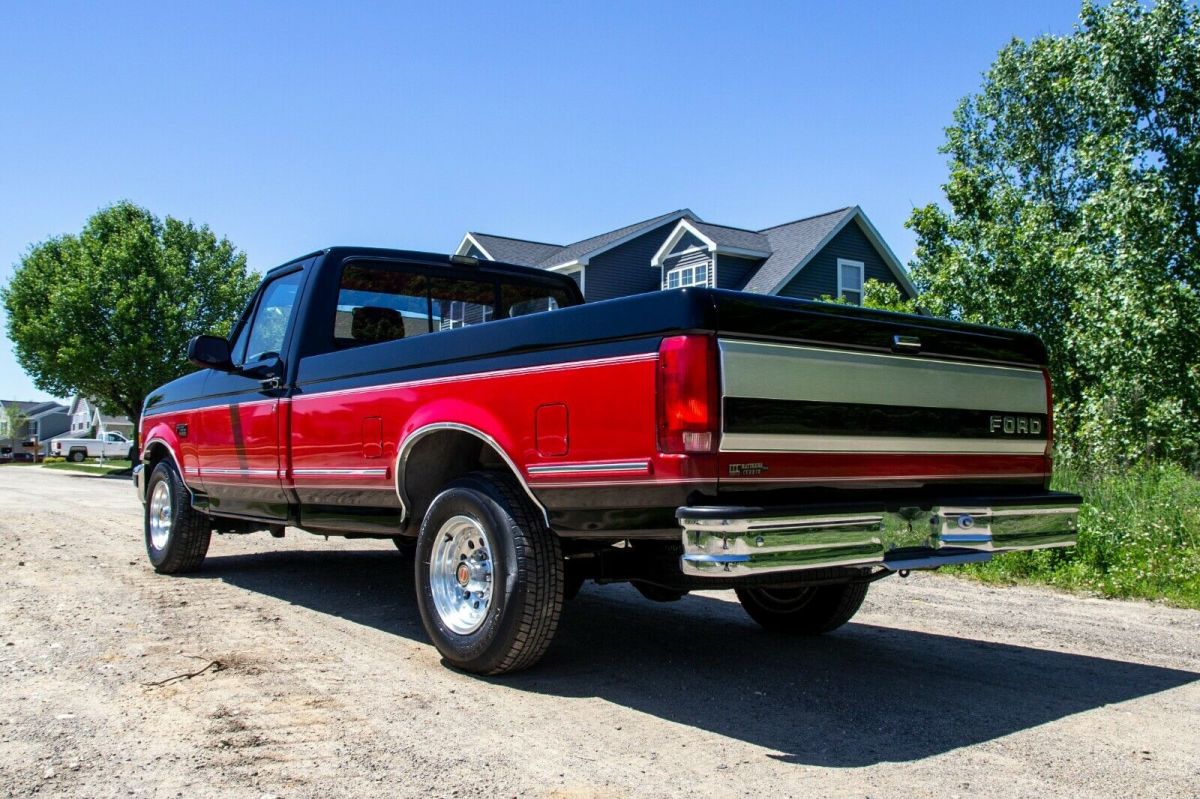 1993 Black/Red Ford F-150 Standard Cab Pickup