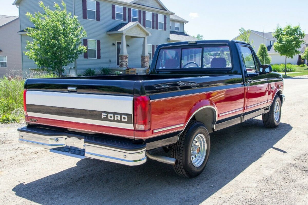 1993 Black/Red Ford F-150 Standard Cab Pickup