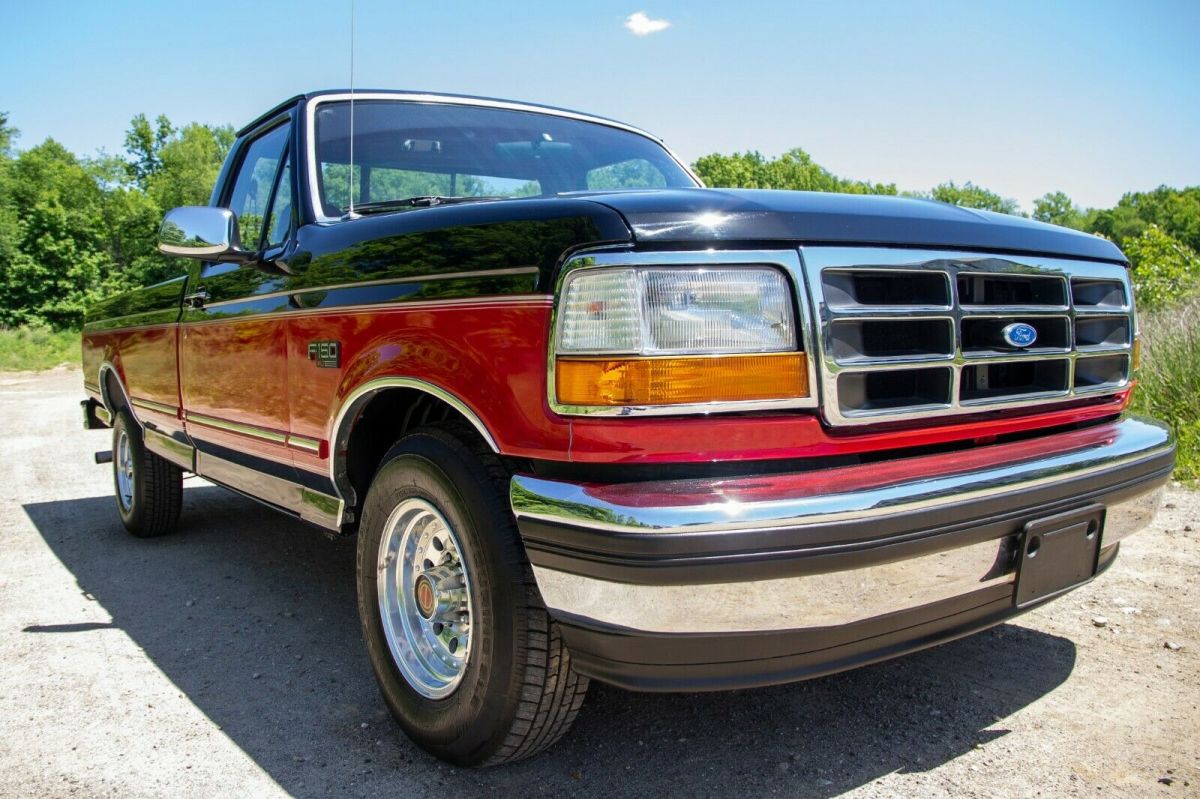 1993 Black/Red Ford F-150 Standard Cab Pickup