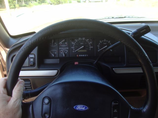 1993 Brown Ford F-150 Extended Cab Pickup