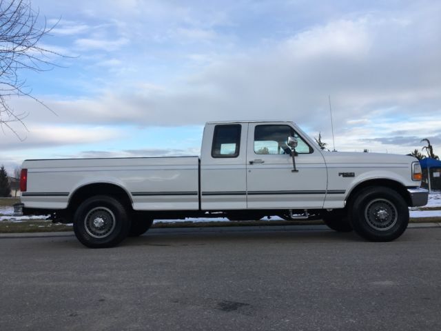 1993 White Ford F-250 Extended Cab Pickup