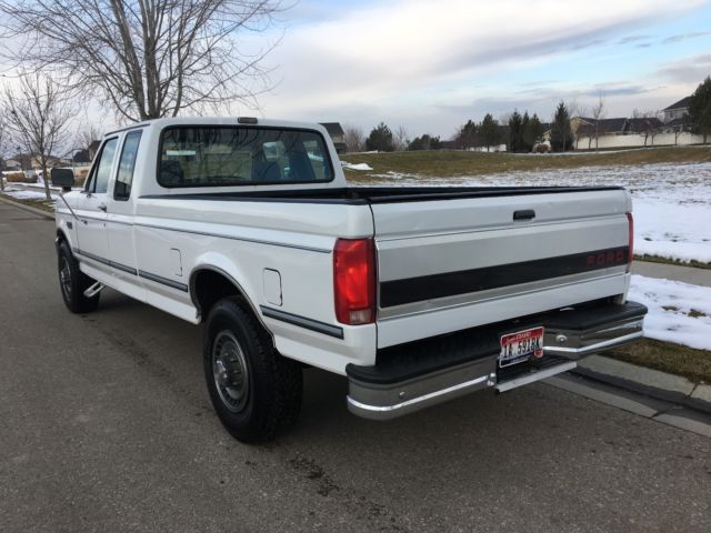 1993 White Ford F-250 Extended Cab Pickup