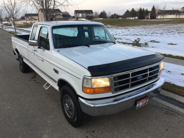 1993 White Ford F-250 Extended Cab Pickup