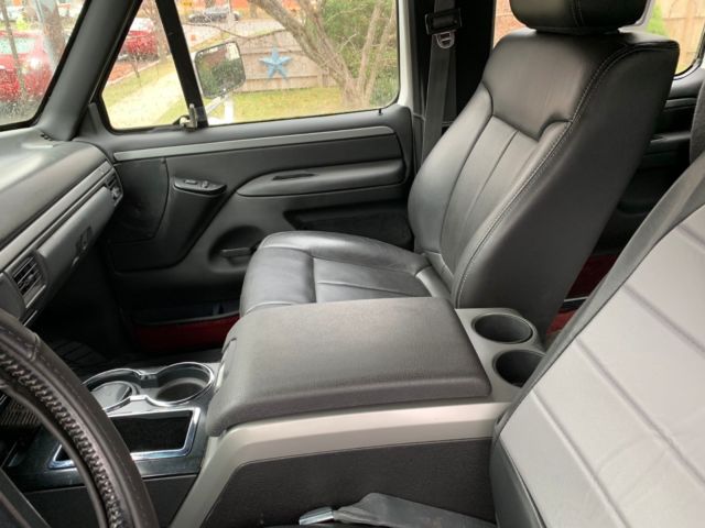 1993 White Ford F-350 Crew Cab Pickup