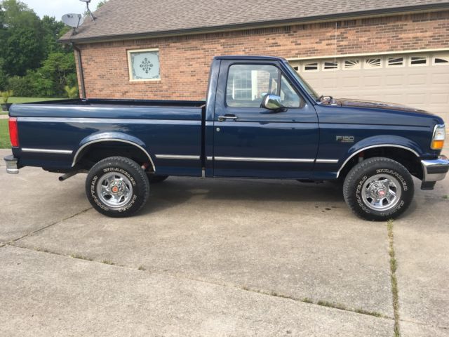 1993 Navy Blue Ford F-150 Standard Cab Pickup