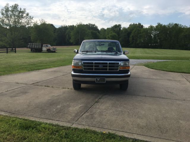 1993 Navy Blue Ford F-150 Standard Cab Pickup