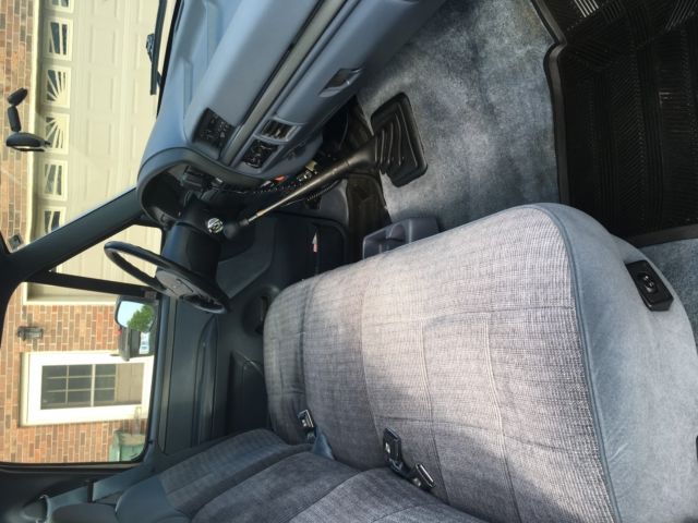 1993 Navy Blue Ford F-150 Standard Cab Pickup