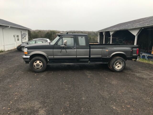 1993 Black Ford F-250 Extended Cab Pickup