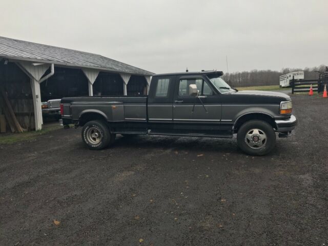 1993 Black Ford F-250 Extended Cab Pickup