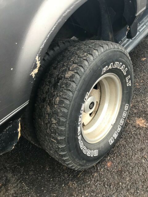 1993 Black Ford F-250 Extended Cab Pickup