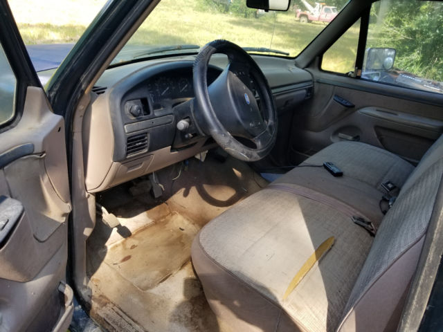 1993 Green Ford F-350 Pickup Truck