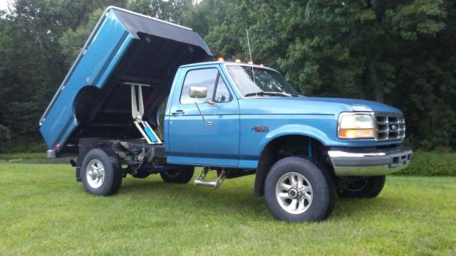 1993 blue Ford F-350 Standard Cab Pickup