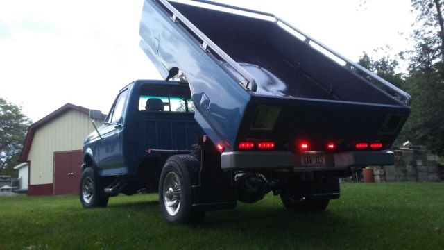 1993 blue Ford F-350 Standard Cab Pickup