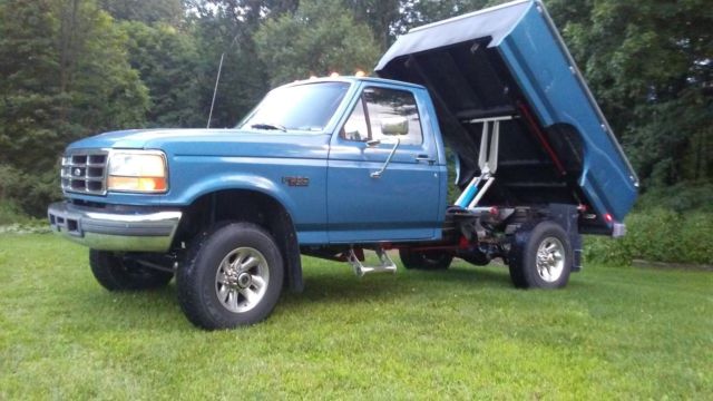 1993 blue Ford F-350 Standard Cab Pickup