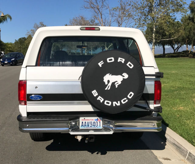1993 White Ford Bronco SUV