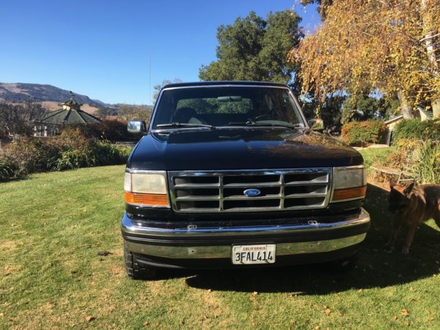 1993 Black Ford Bronco SUV