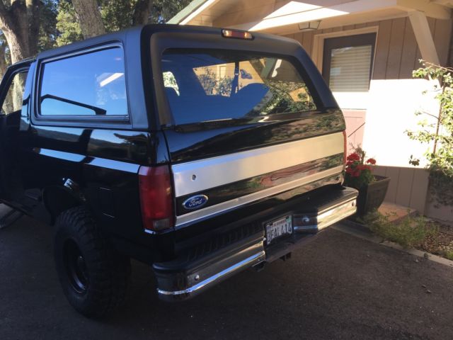 1993 Black Ford Bronco SUV