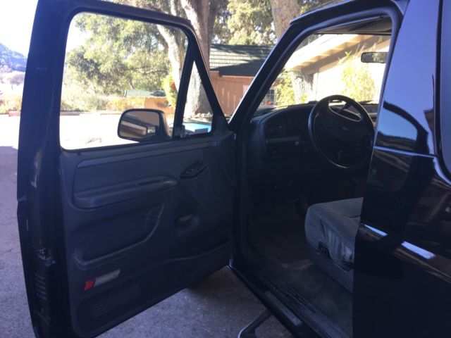 1993 Black Ford Bronco SUV