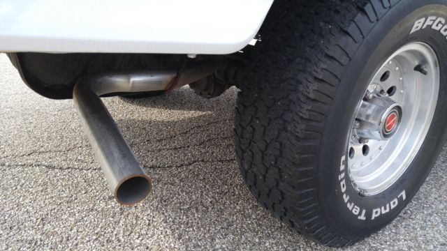 1993 White Ford Bronco SUV