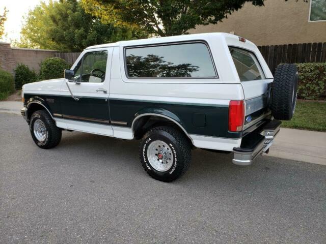 1993 White Ford Bronco SUV