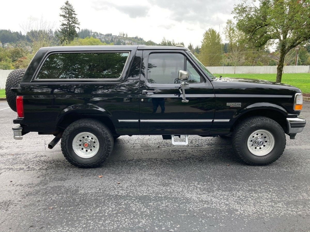 1993 Black Ford Bronco