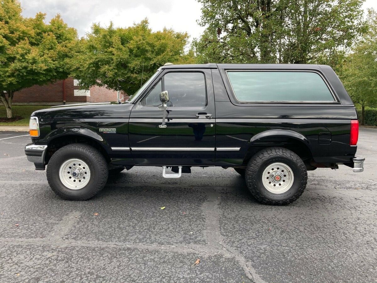 1993 Black Ford Bronco