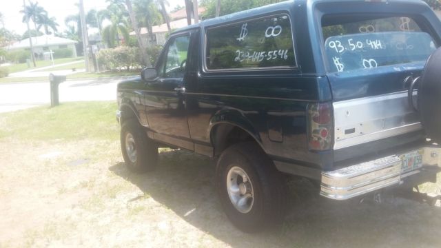 1993 Green Ford Bronco SUV