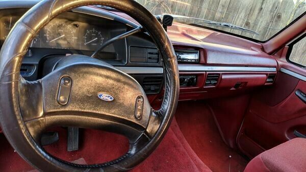 1993 White Ford Bronco SUV