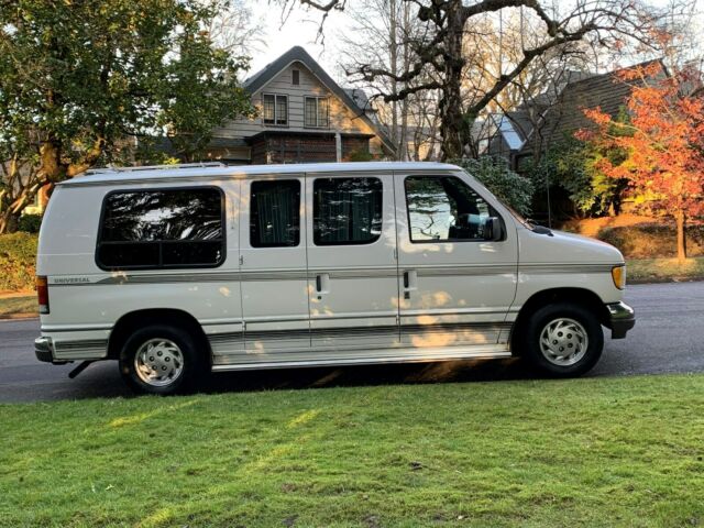 1993 White Ford E-Series Van Van Camper
