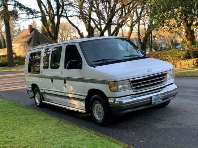 1993 White Ford E-Series Van Van Camper