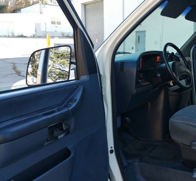 1993 Beige Ford E-Series Van Extended Cargo Van