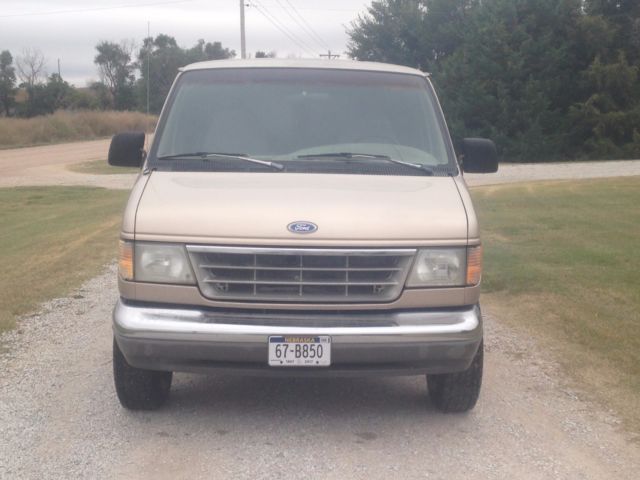 1993 Brown Ford E-Series Van Extended Passenger Van