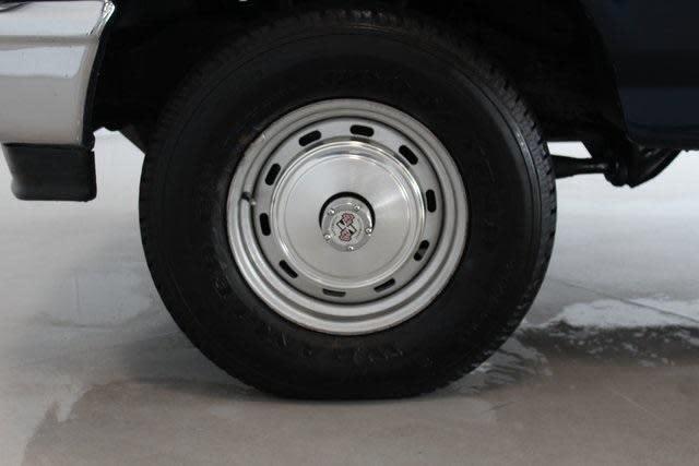 1993 Blue Ford F-150 Standard Cab Pickup