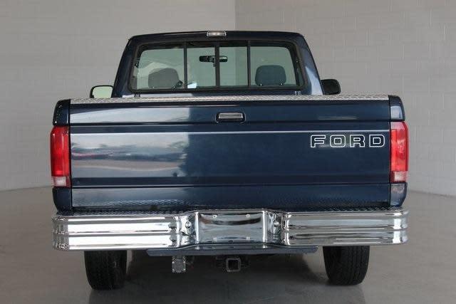 1993 Blue Ford F-150 Standard Cab Pickup