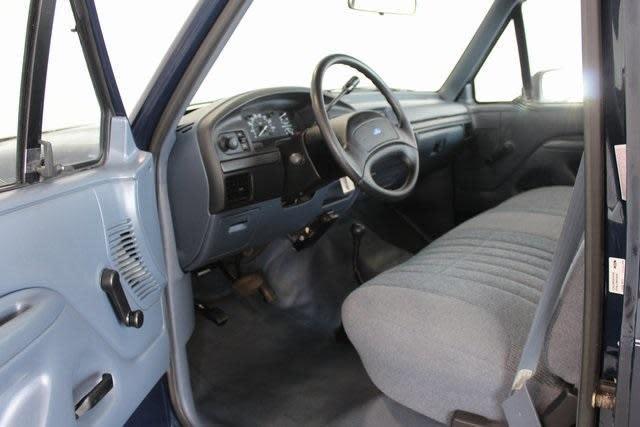 1993 Blue Ford F-150 Standard Cab Pickup